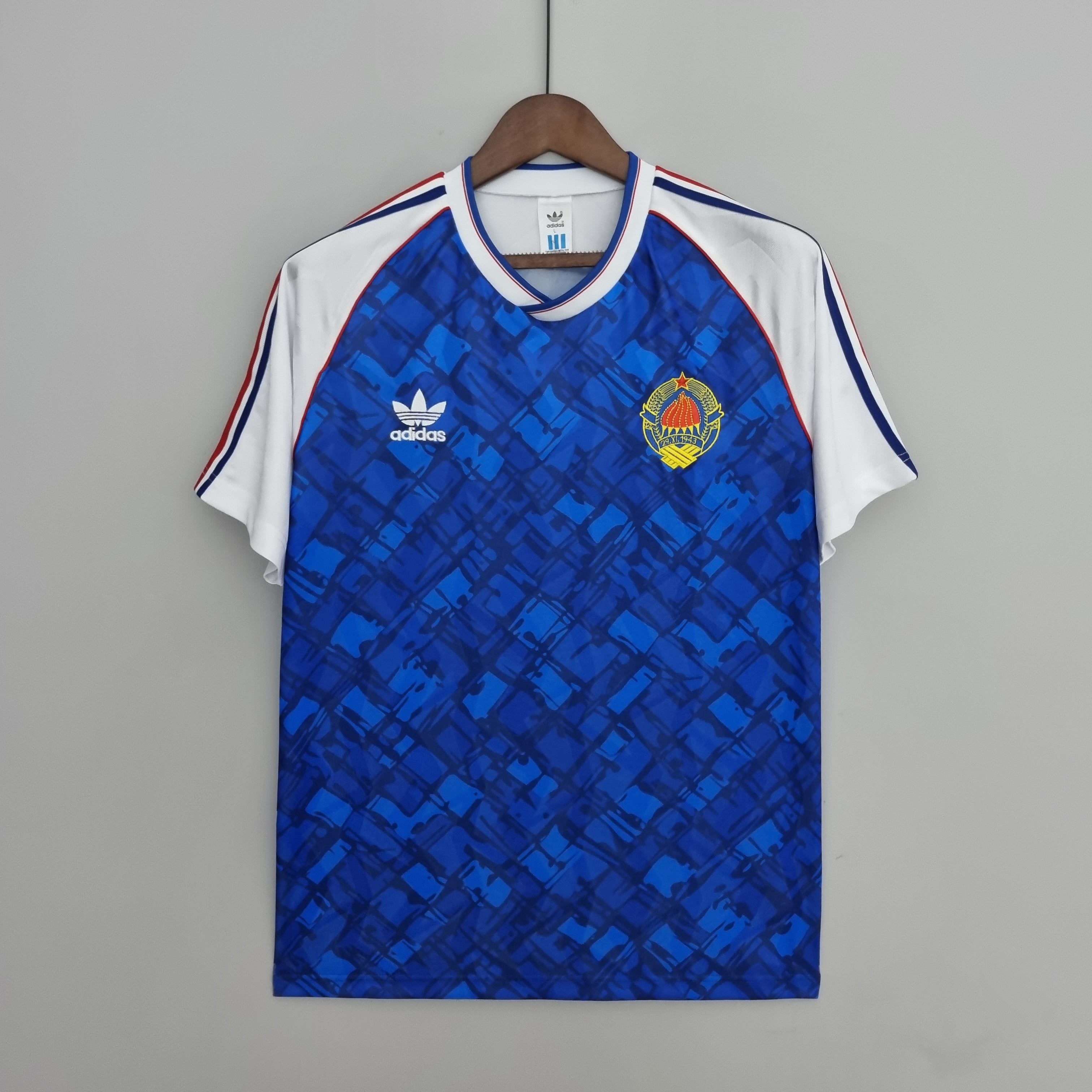 YUGOSLAVIA I 1992 HOMBRE (RETRO)