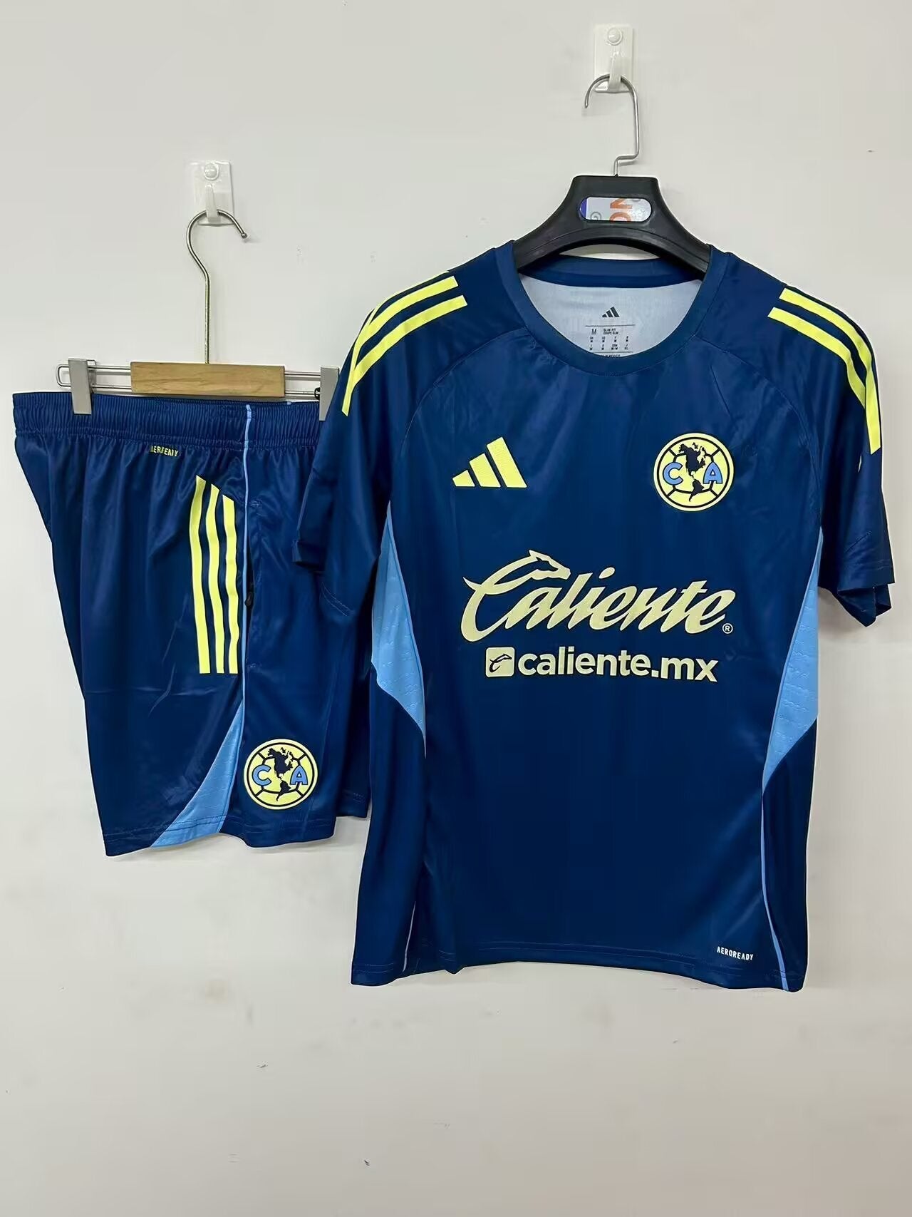 CAMISETA + PANTALONES AMÉRICA DE MÉXICO I 25/26