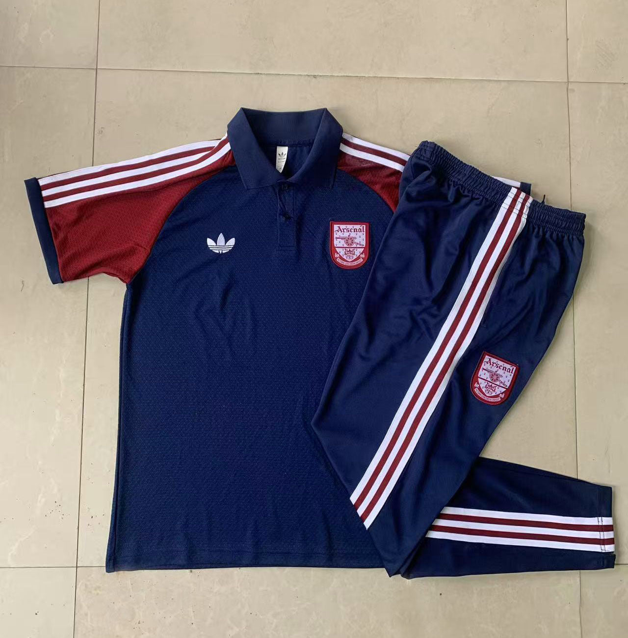 POLO + PANTALONES ARSENAL VIII 25/26