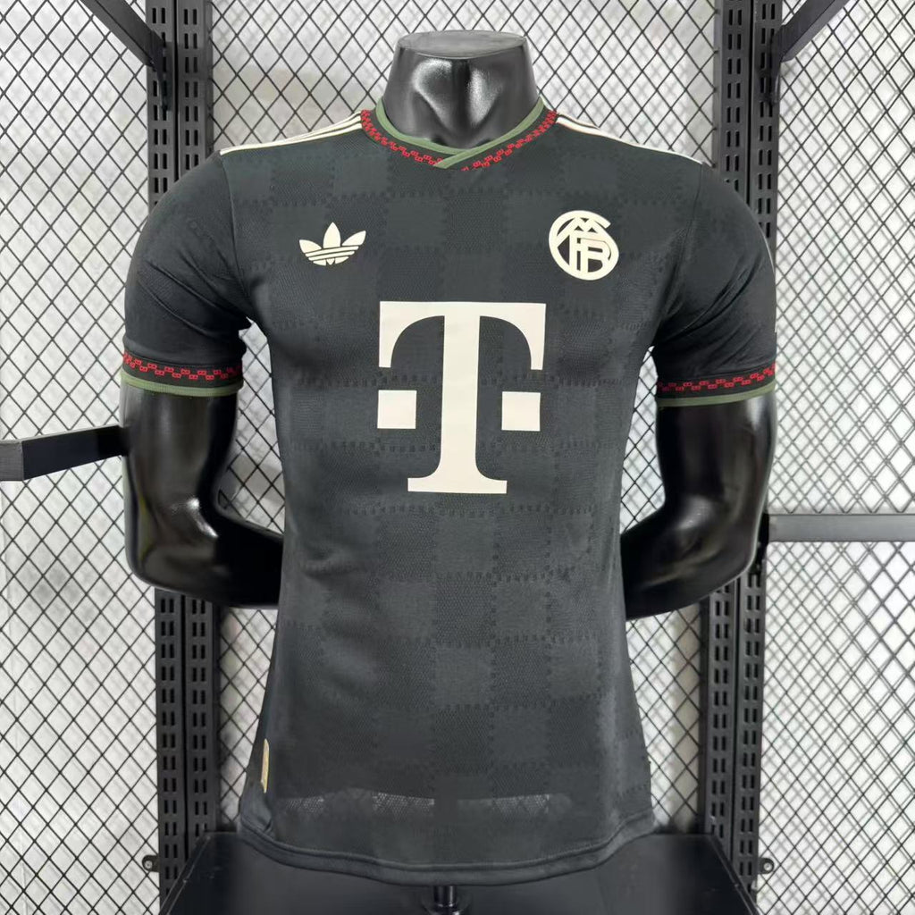 BAYERN MUNICH III 25/26 HOMBRE (VERSIÓN JUGADOR)