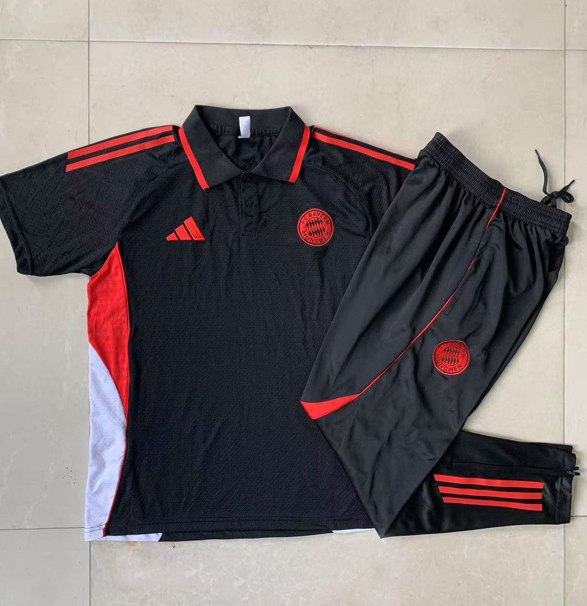 POLO + PANTALONES BAYERN DE MUNICH IV 25/26