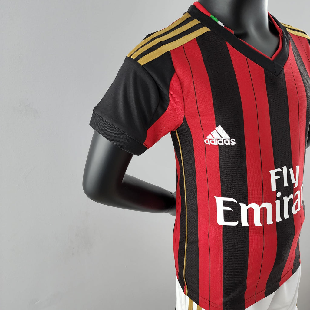 MILAN I 13/14 (RETRO) CONJUNTO INFANTIL