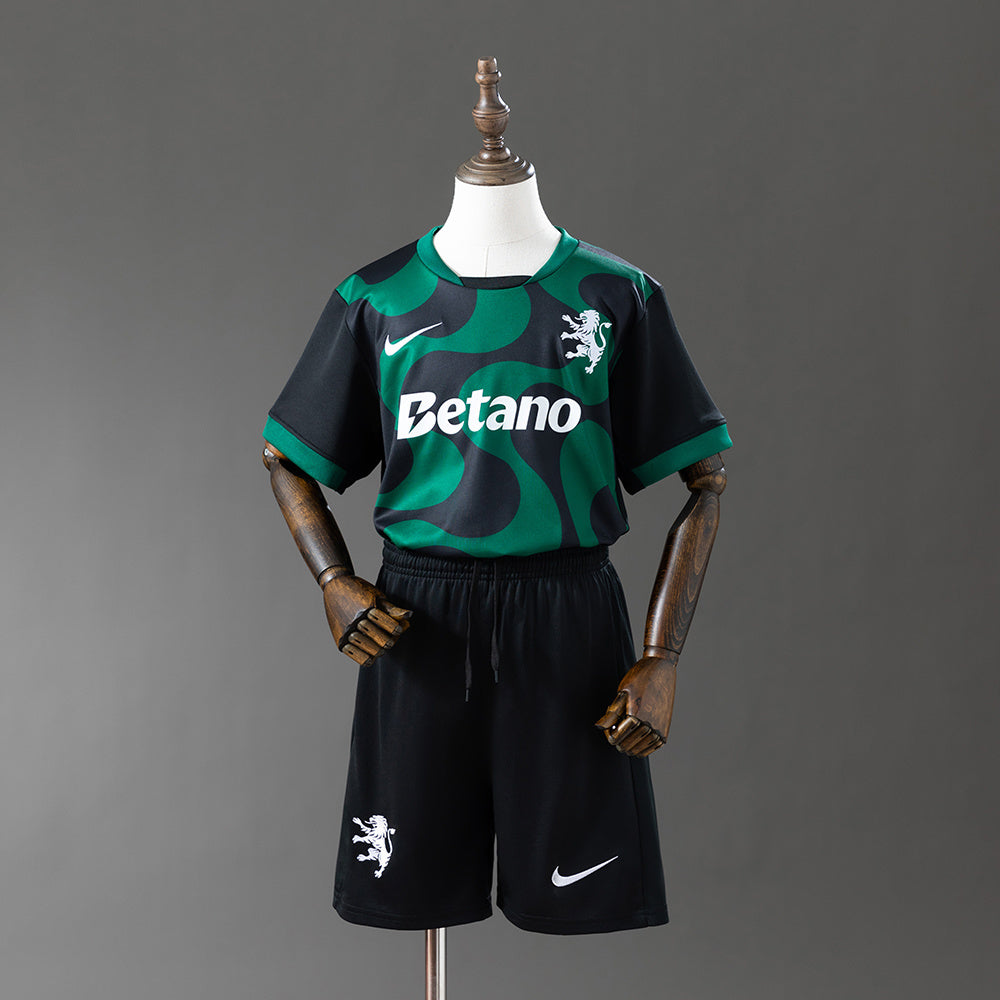 SPORTING LISBOA EDICIÓN ESPECIAL IV 25/26 CONJUNTO INFANTIL