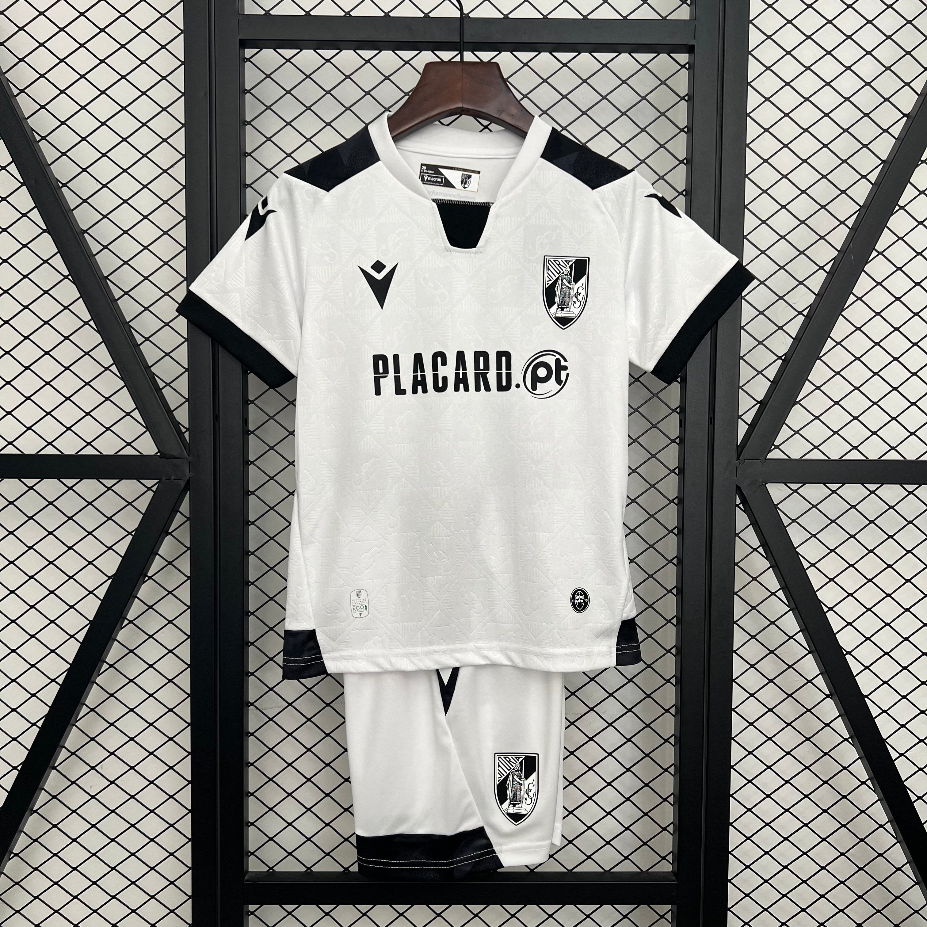 VITÓRIA DE GUIMARÃES I 25/26 CONJUNTO INFANTIL